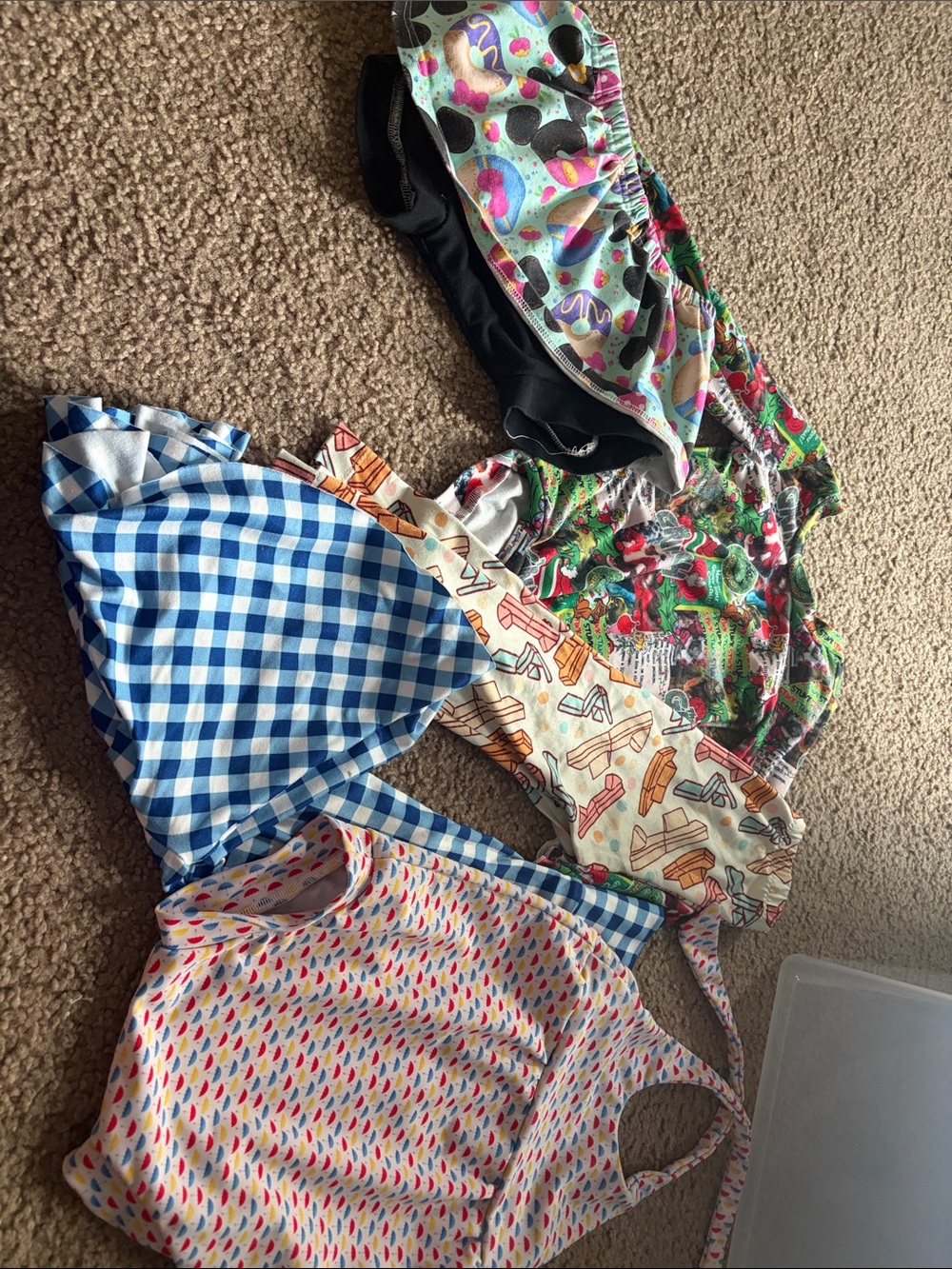 B70 Small Shop 2/3t Lot of 1 shirt, 1 swim, and 3 bottoms